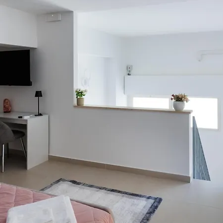 La Dimora Dello Stretto - Feriehus