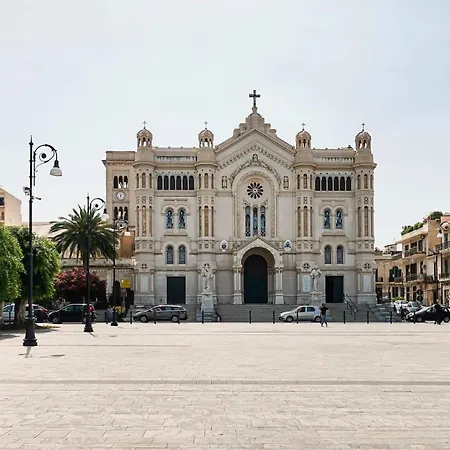La Dimora Dello Stretto - Feriehus